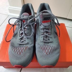Men's grey Nike Tri Fusion trainers Size 13